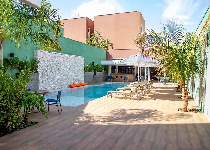 Lirio D'Água Hotel